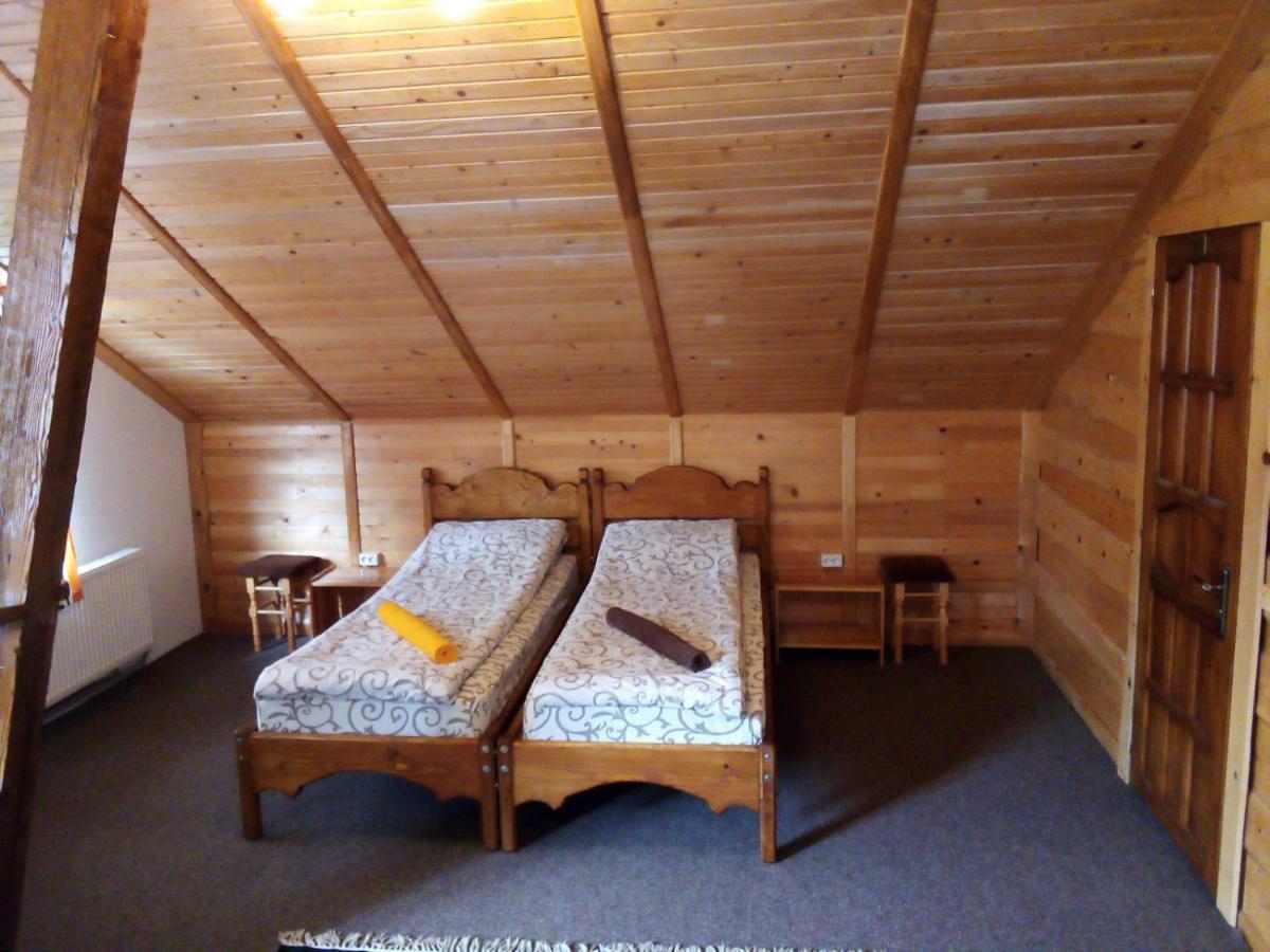 Guest House Mansarda Yaremtche Extérieur photo