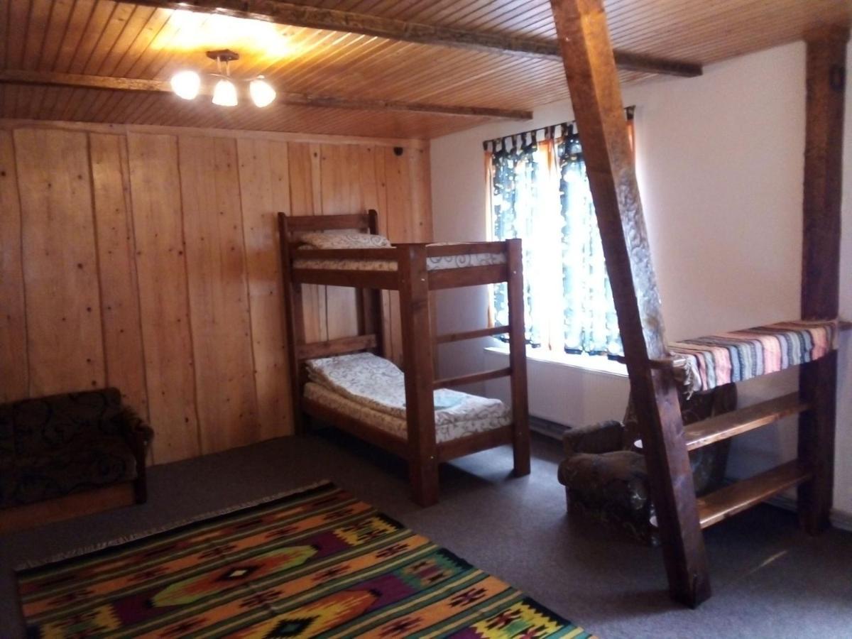 Guest House Mansarda Yaremtche Extérieur photo