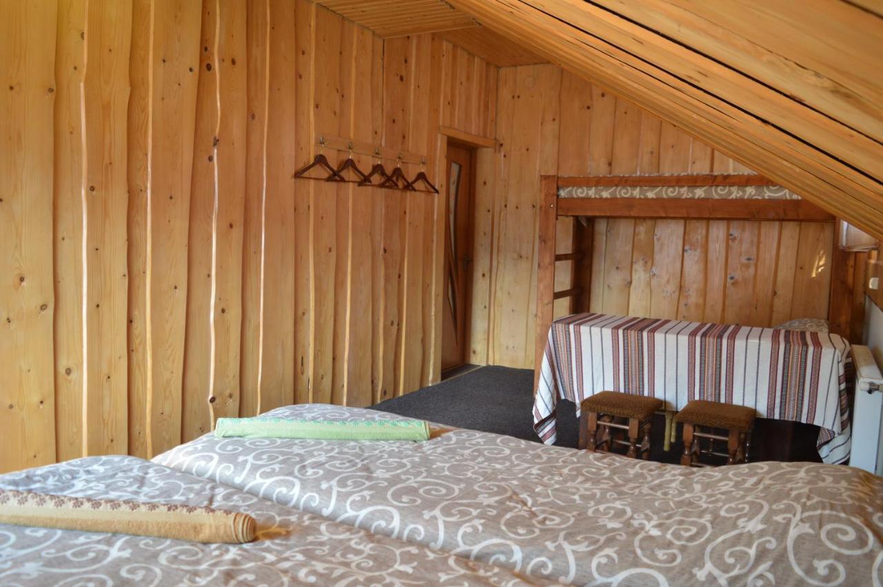 Guest House Mansarda Yaremtche Extérieur photo